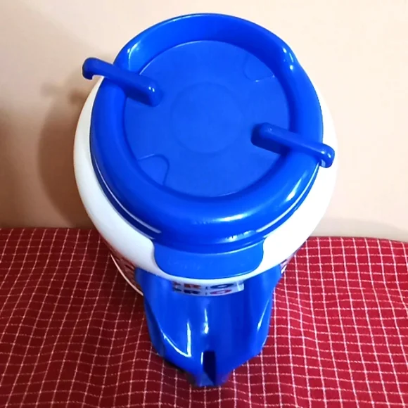 GATORS 64 OZ Mug/Small Cooler. Featuring The University Of Florida Gators. - Picture 8 of 16